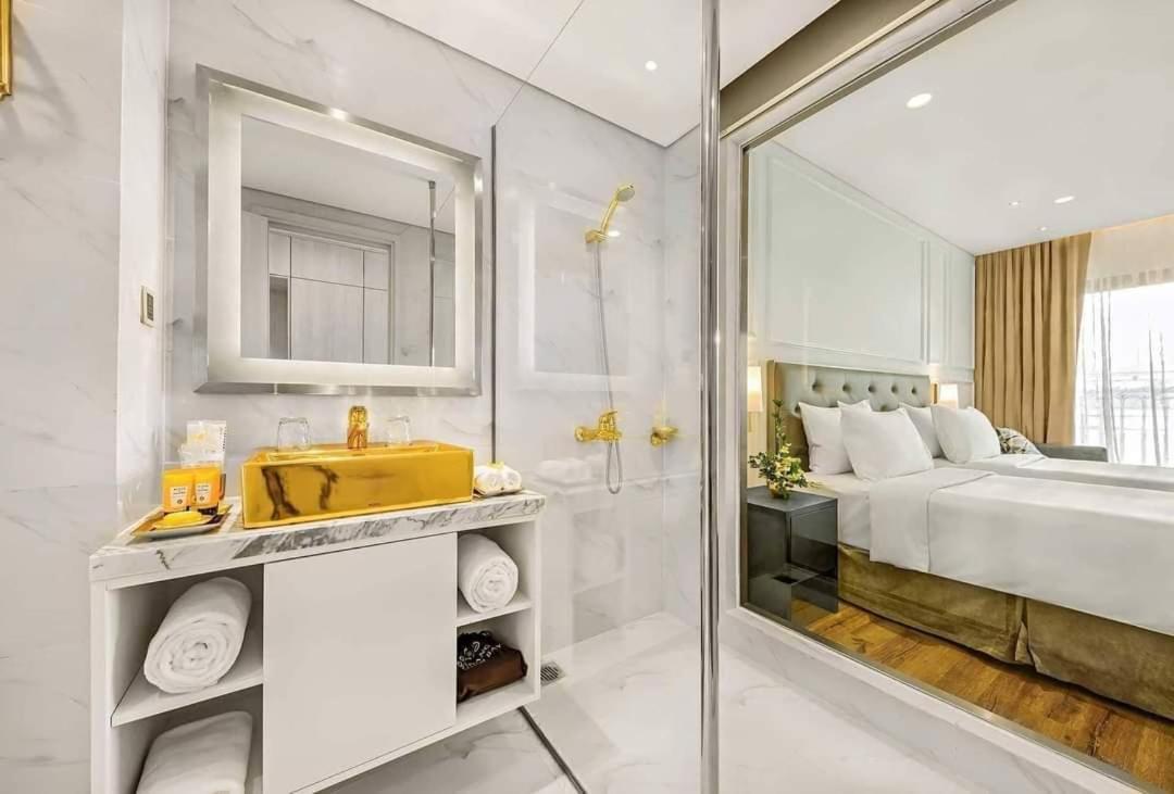 Golden Apartment With Sea View Дананг Экстерьер фото