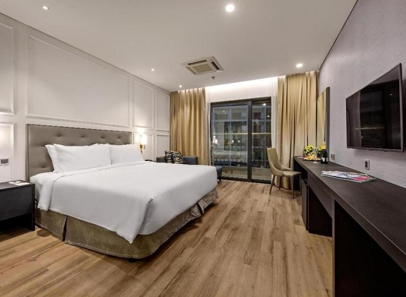 Golden Apartment With Sea View Дананг Экстерьер фото