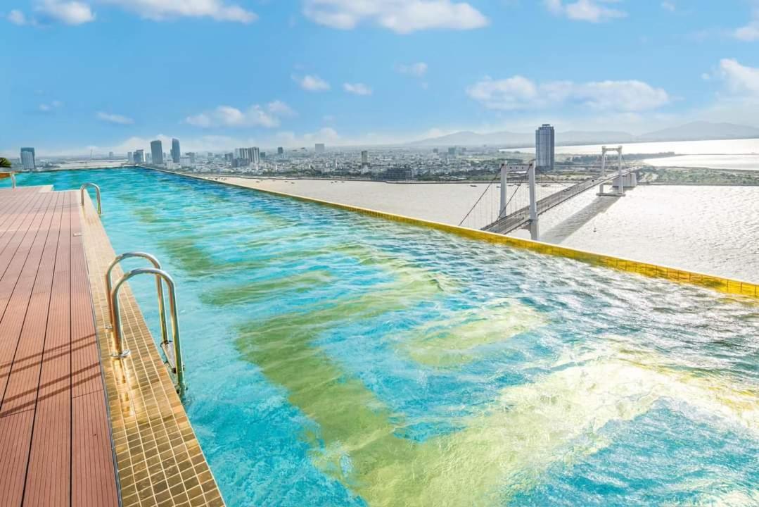Golden Apartment With Sea View Дананг Экстерьер фото